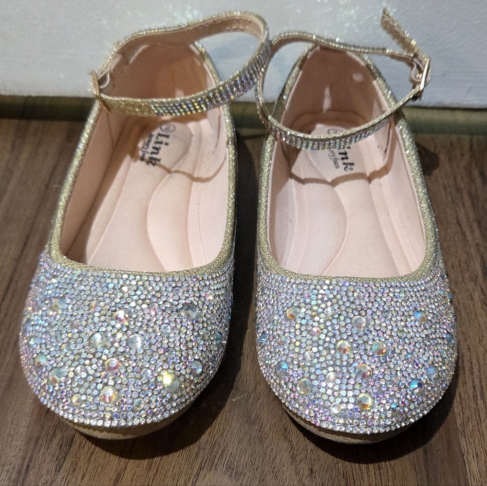 Girls Link Silver/Gold Dress Shoe, Size 2Y